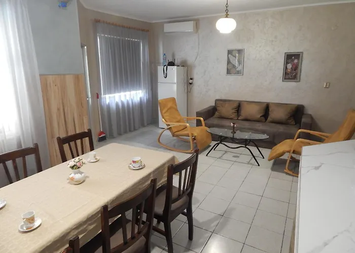 Kristi Houses Hébergement de vacances *